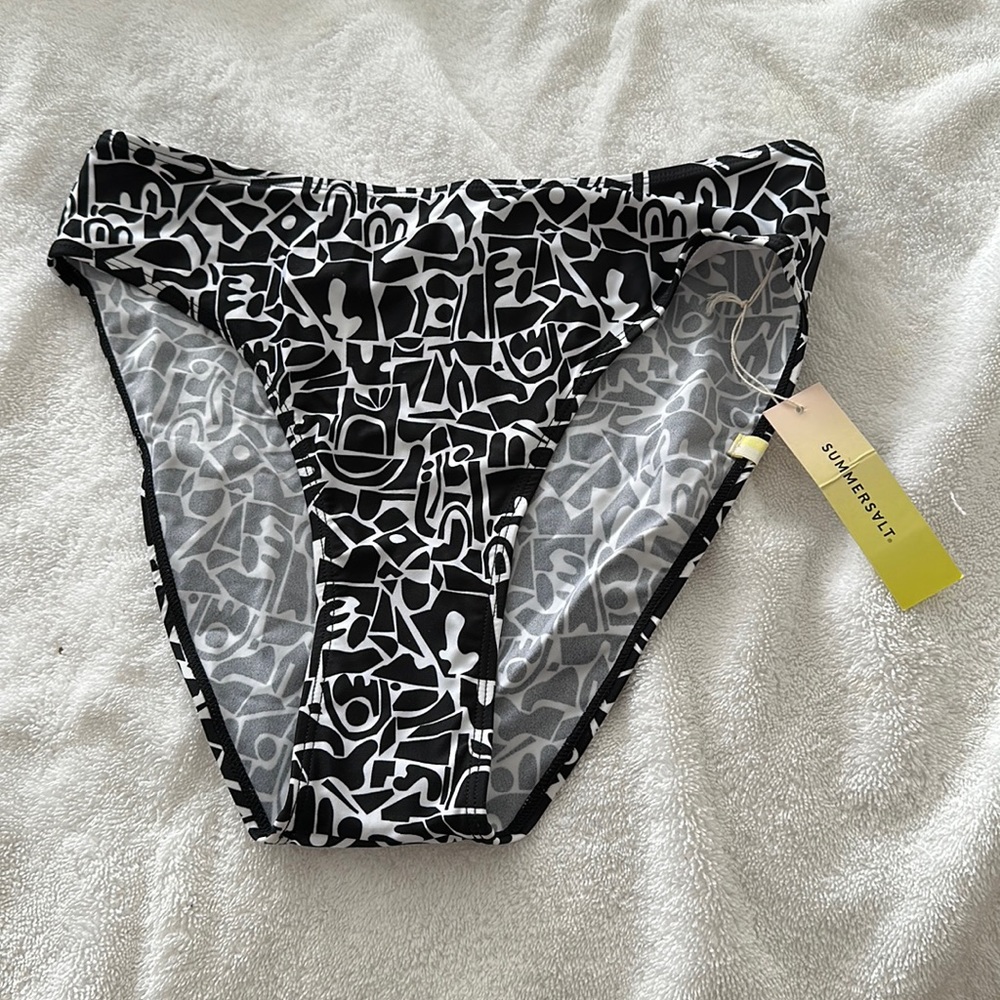Summersalt bikini. Black and white never worn. Top missing tags. Size 6